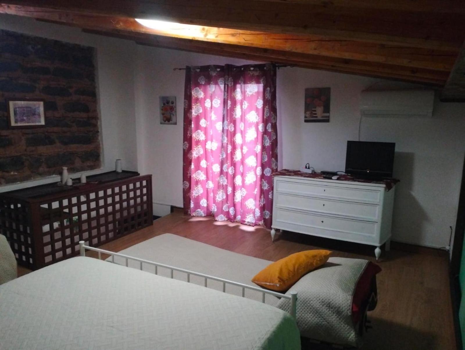 Casa vacanze Musa Aeroporto di Catania Fontana Rossa